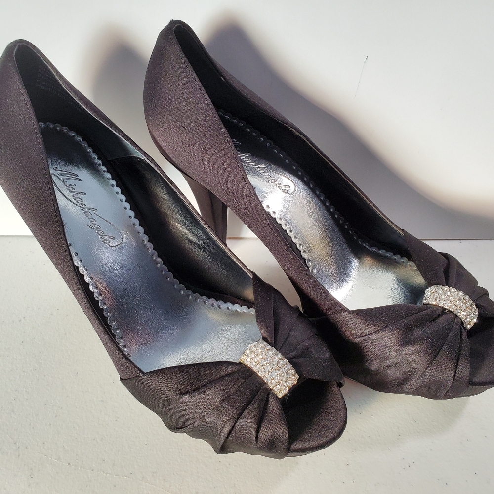 Michealangelo Diana Peep Toe 4in. Heels Black